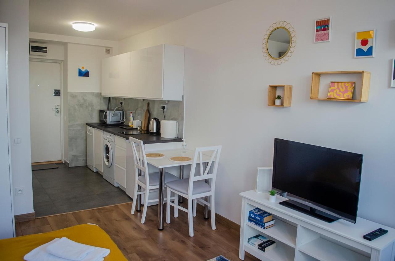 Sweet Life Apartment Next To Metro Station Warszawa Eksteriør billede